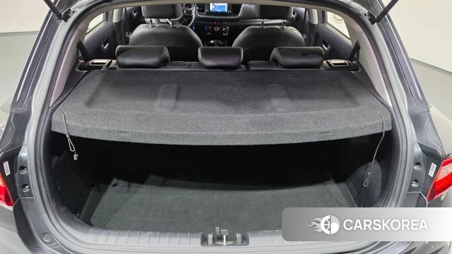 Kia Stonic id 4937775 из Кореи 7