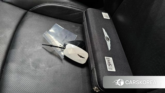 Genesis GV60 id 4996055 из Кореи 7