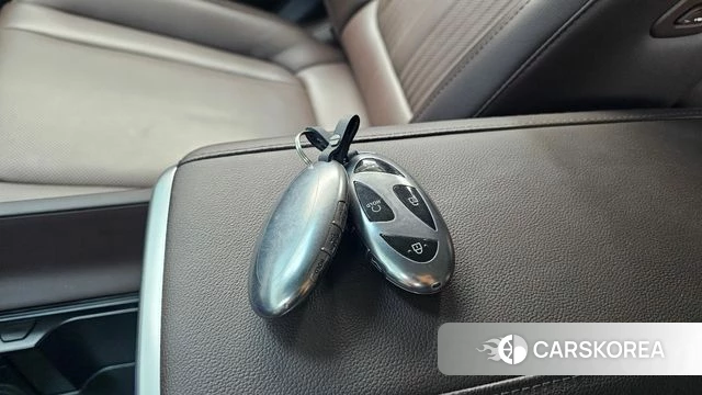 Hyundai Grandeur (GN7) id 4985641 из Кореи 7