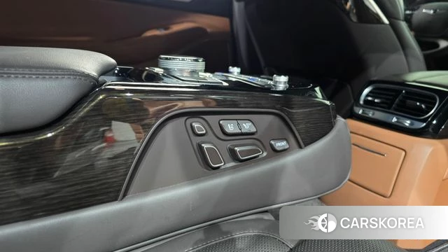 Genesis G90 id 4982585 из Кореи 7