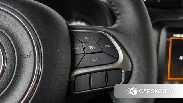 Jeep Renegade id 4986158 из Кореи 7