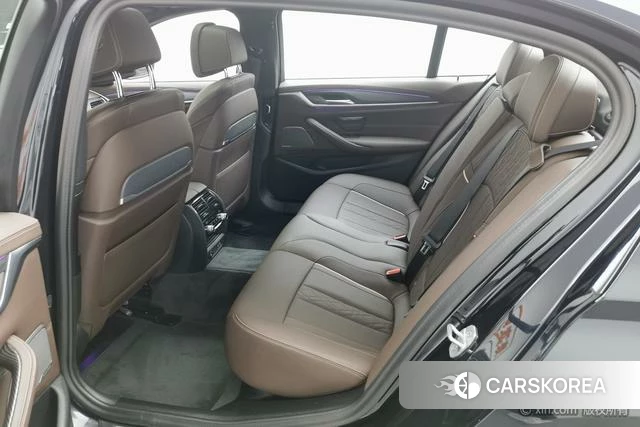 BMW 5 series 2023 Черный из Китая, фото 5