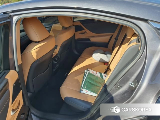 Lexus ES300h 7th generation id 5017707 из Кореи 7