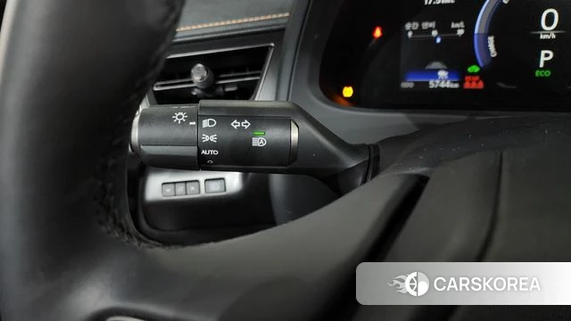 Lexus UX300h id 4714992 из Кореи 7