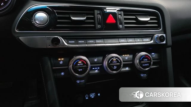Genesis G70 id 3899667 из Кореи 7