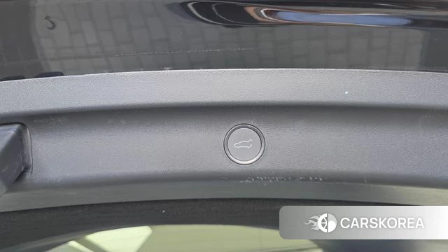 Tesla Model Y id 4778348 из Кореи 7