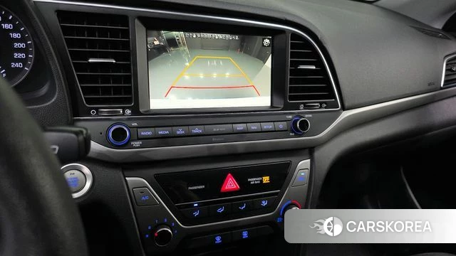 Hyundai Avante AD id 4998773 из Кореи 7