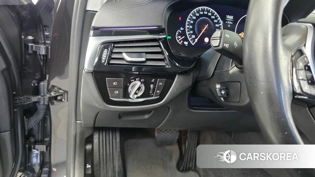 BMW 5 Series (G30) id 5023691 из Кореи 7