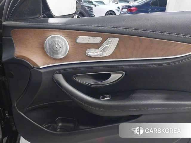 Mercedes-Benz E-Class W213 id 4948930 из Кореи 7