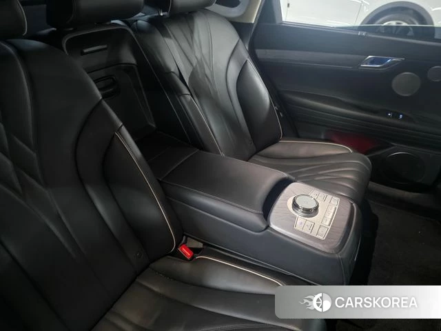 Genesis Electrified G80 (RG3) id 4985987 из Кореи 7