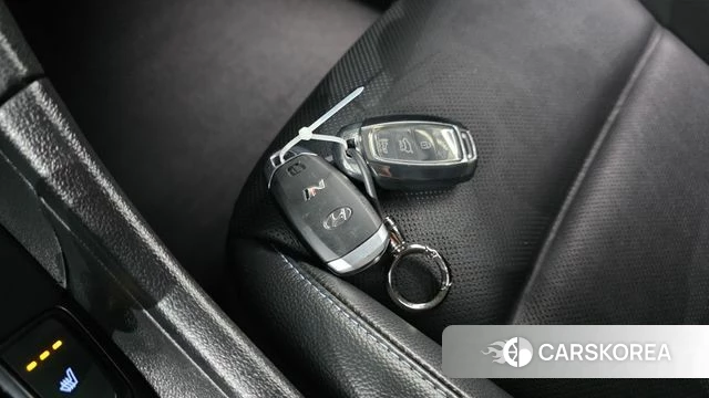 Hyundai Veloster (JS) id 5013609 из Кореи 7
