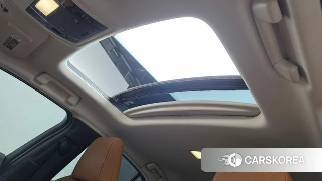 Lexus UX250h id 4960118 из Кореи 7