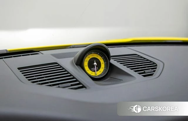 Porsche 911(992) id 4775824 из Кореи 7