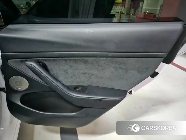 Tesla Model 3 id 4624690 из Кореи 7