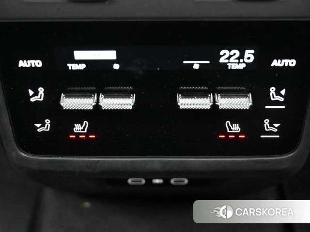 Porsche Makan EV id 4995432 из Кореи 7