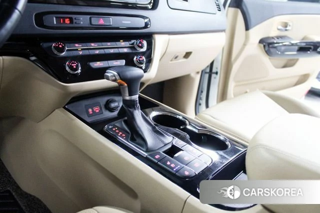 Kia The New Carnival id 5031139 из Кореи 7