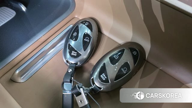 Hyundai Grandeur Hybrid (GN7) id 4985881 из Кореи 7