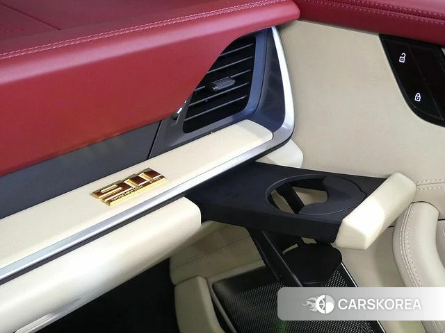 Porsche 911(992) id 4849081 из Кореи 7
