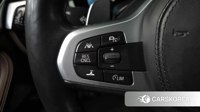 BMW 5 Series (G30) id 4967490 из Кореи 7