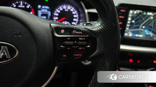 Kia Stonic id 5014082 из Кореи 7
