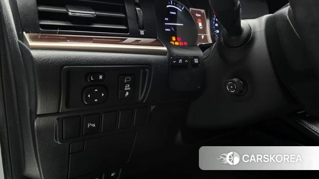 Lexus New ES300h id 5029401 из Кореи 7