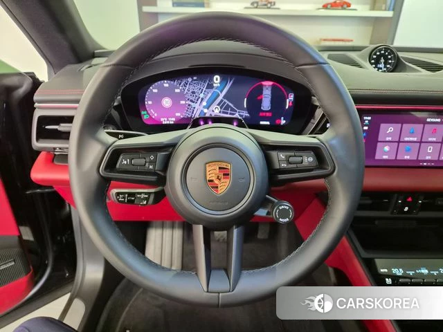 Porsche Makan EV id 4984876 из Кореи 7