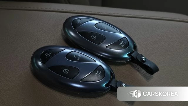 Hyundai Grandeur Hybrid (GN7) id 5020716 из Кореи 7