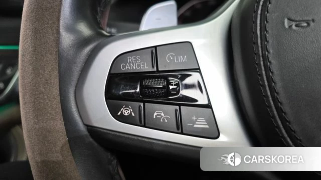 BMW 5 Series (G30) id 4966935 из Кореи 7