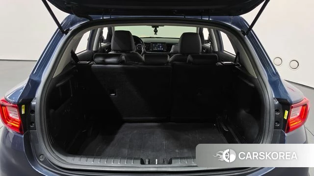 Kia Stonic id 5013171 из Кореи 7
