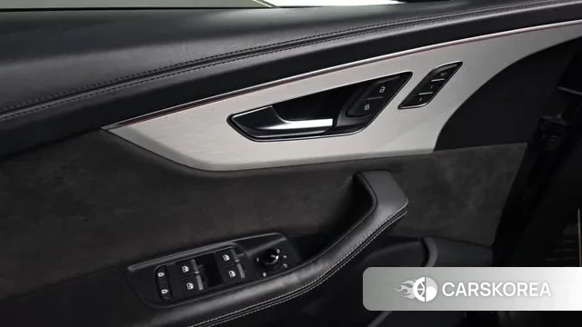 Audi Q8 (4M) id 3479135 из Кореи 7