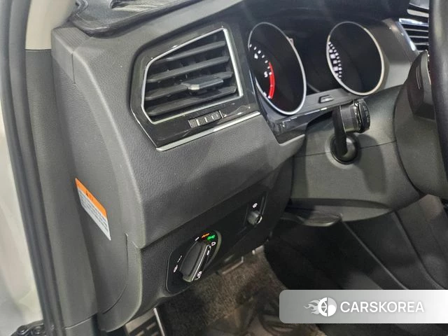 Volkswagen Tiguan second Generation id 5004023 из Кореи 7