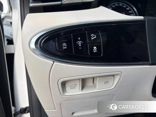 Genesis GV70 id 5040128 из Кореи 7