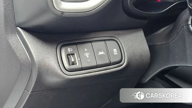 Hyundai Venue id 4717318 из Кореи 7