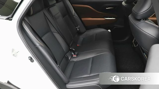 Toyota Crown Crossover id 4990701 из Кореи 7