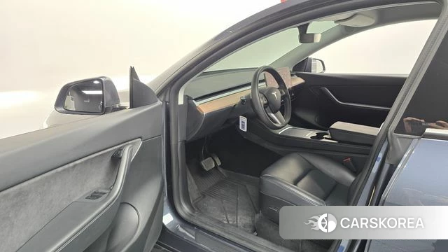 Tesla Model Y id 4855396 из Кореи 7