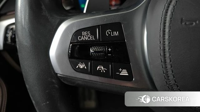 BMW 5 Series (G30) id 4930584 из Кореи 7