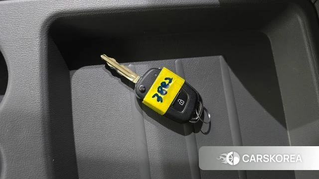 Hyundai The New Grand Starex id 5028635 из Кореи 7