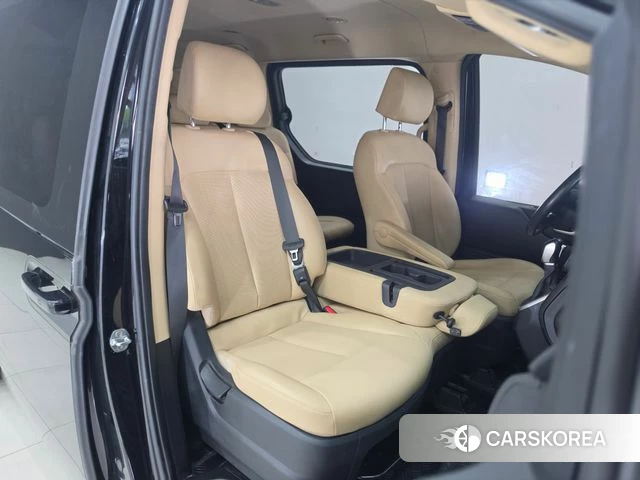 Hyundai Staria id 5053450 из Кореи 7