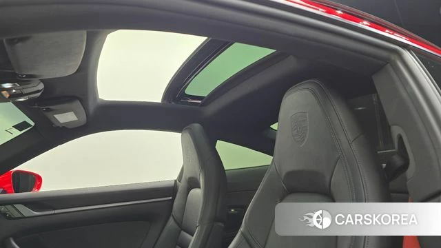 Porsche 911(992) id 5022855 из Кореи 7