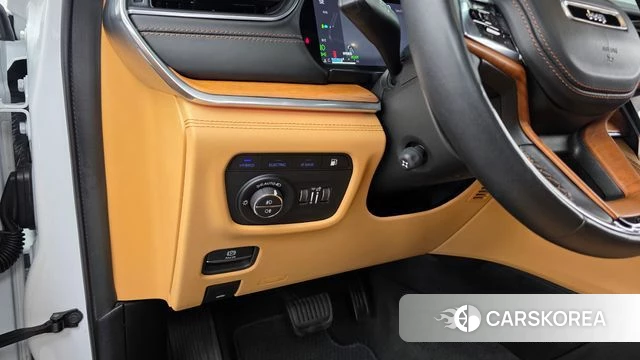 Jeep Grand Cherokee (WL) id 4991296 из Кореи 7