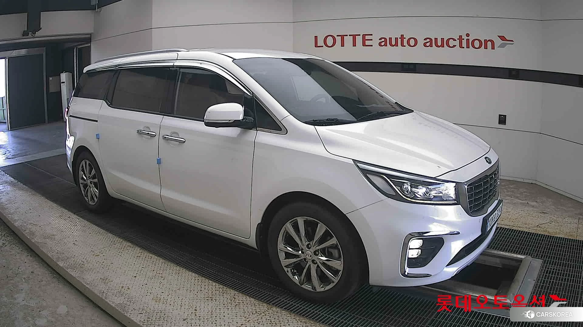 Kia Carnival id 4990106 из Кореи 7