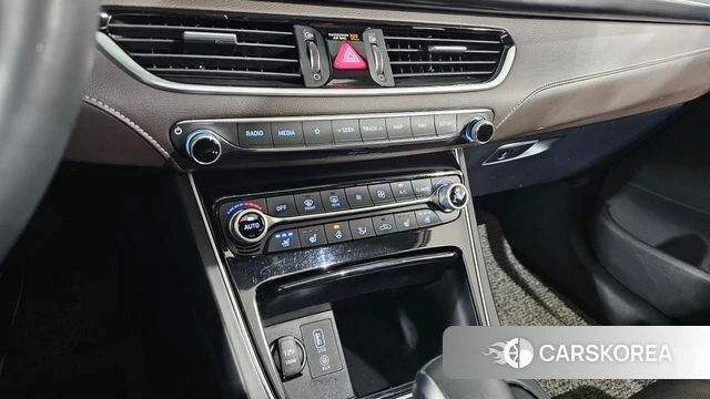 Hyundai Grandeur IG id 3905791 из Кореи 7