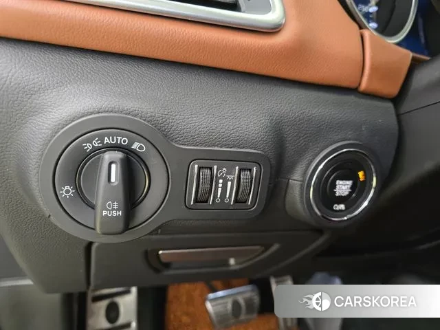 Maserati Ghibli id 3757059 из Кореи 7