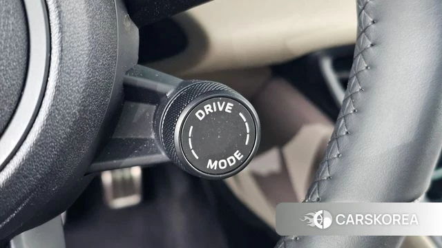 Porsche Makan EV id 4879580 из Кореи 7