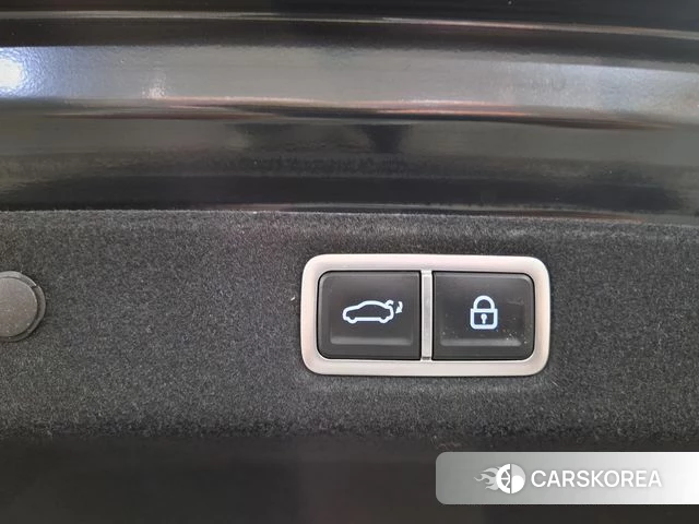 Hyundai Grandeur (GN7) id 4834799 из Кореи 7