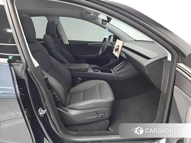 Tesla Model Y id 4964318 из Кореи 7