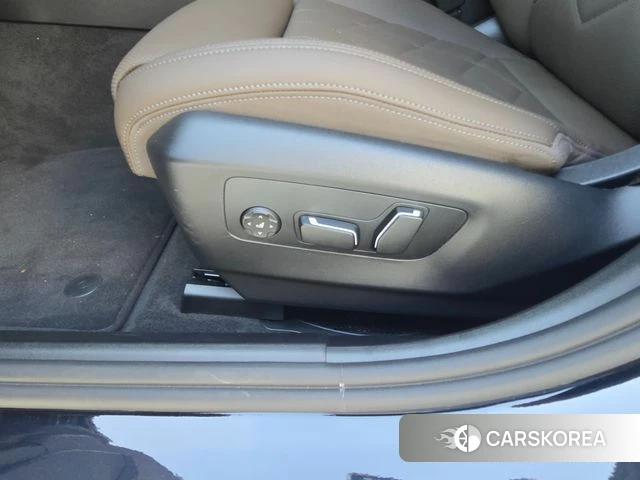 BMW 5 Series (G60) id 4947037 из Кореи 7
