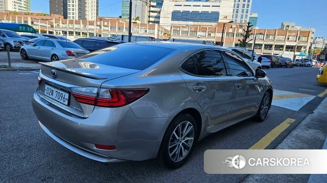 Lexus New ES300h id 4937856 из Кореи 7