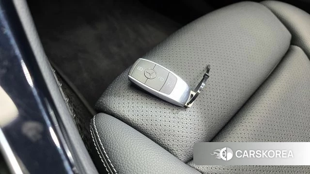 Mercedes-Benz C-Class W205 id 5035150 из Кореи 7