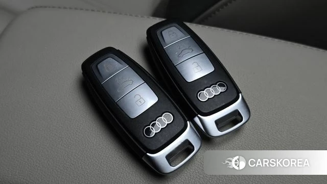 Audi Q4 e-Tron (F4) id 4990473 из Кореи 7